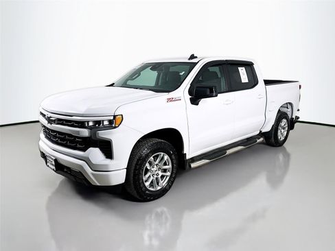 Used 2023 Chevrolet Silverado 1500 RST w/ Z71 Off-Road Package image 4