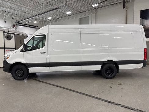 New 2025 Mercedes-Benz Sprinter 3500 image 2