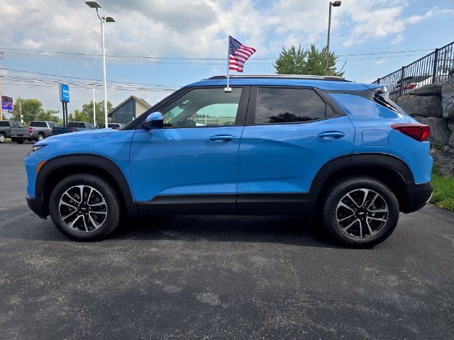 Used 2024 Chevrolet TrailBlazer LT w/ LT Cold Weather Package AWD/4WD image 7