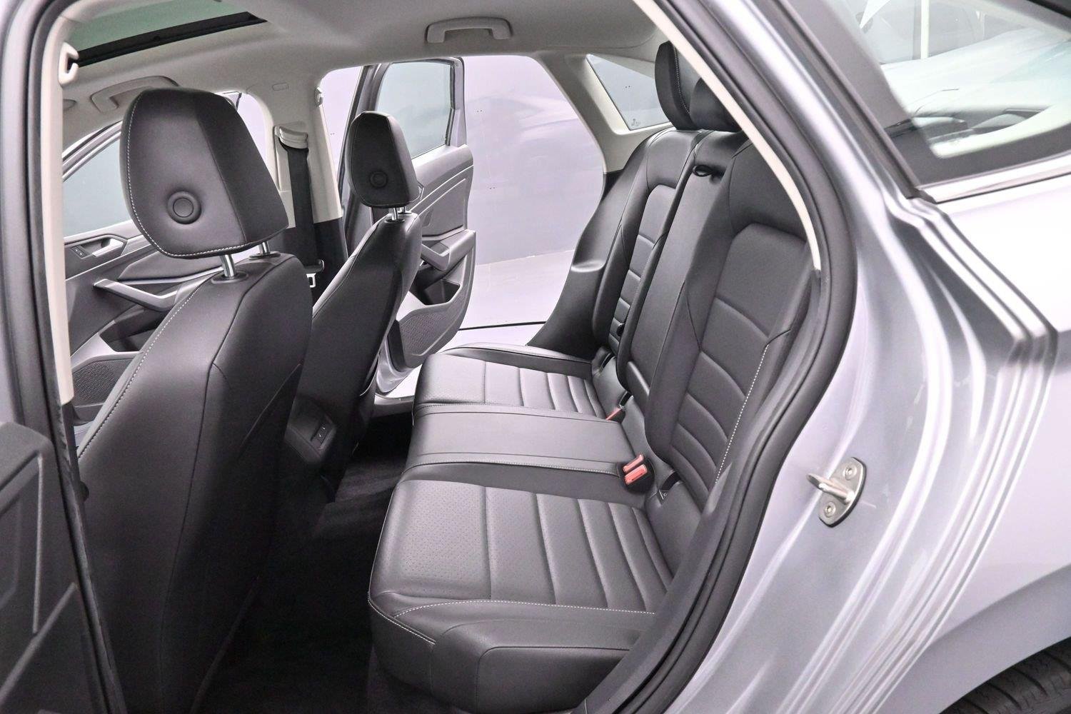 Used 2021 Volkswagen Jetta SEL FWD image 29