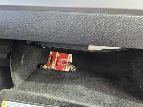 Used 2012 Volkswagen Golf TDI image 25