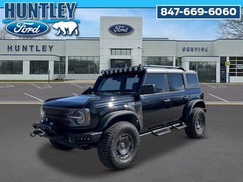 Used 2024 Ford Bronco Everglades image 1