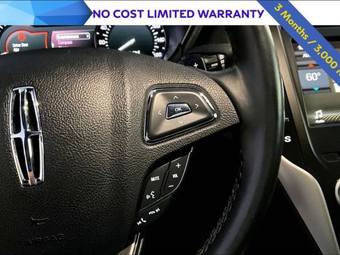 Used 2019 Lincoln MKC Select image 19