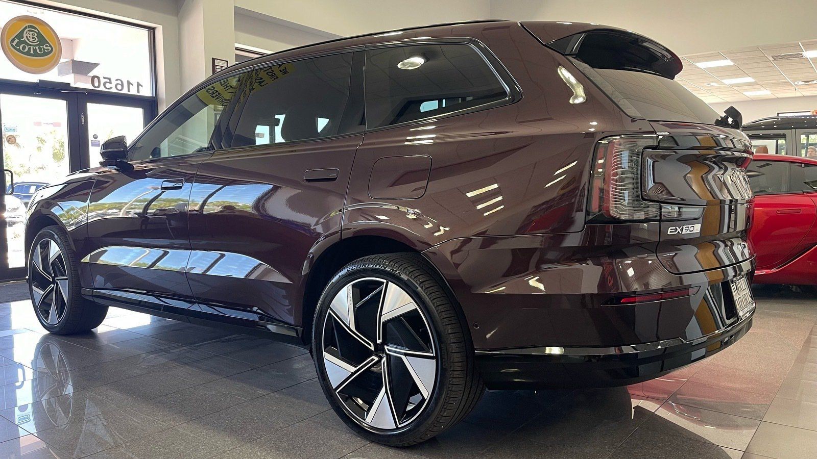 Used 2025 Volvo EX90 Ultra AWD/4WD image 3