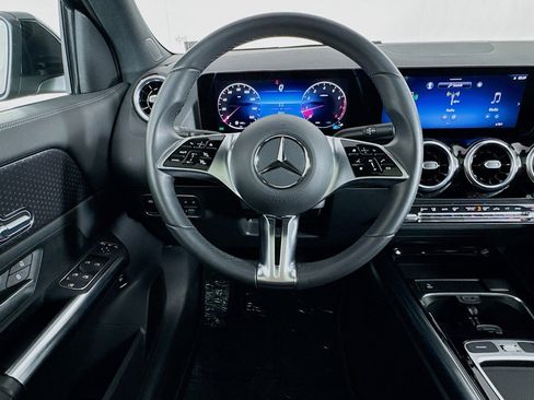 Certified 2026 Mercedes-Benz GLA 250 image 4