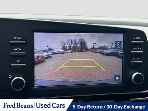 Used 2023 Hyundai Elantra SEL image 15