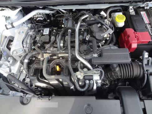 Used 2025 Nissan Sentra SV FWD image 35