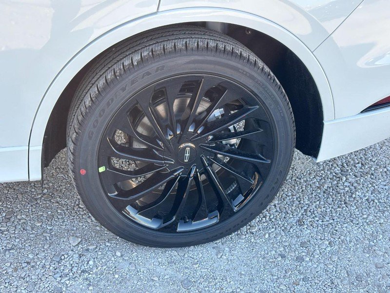 New 2027 Lincoln Aviator Reserve AWD/4WD image 10