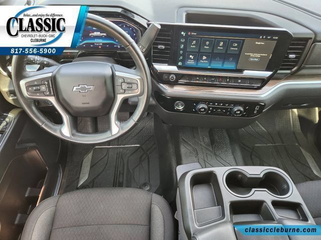 Used 2024 Chevrolet Silverado 1500 RST w/ Protection Package RWD image 3