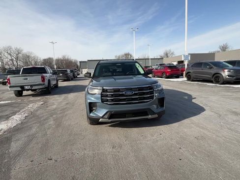 Used 2025 Ford Explorer Active image 59