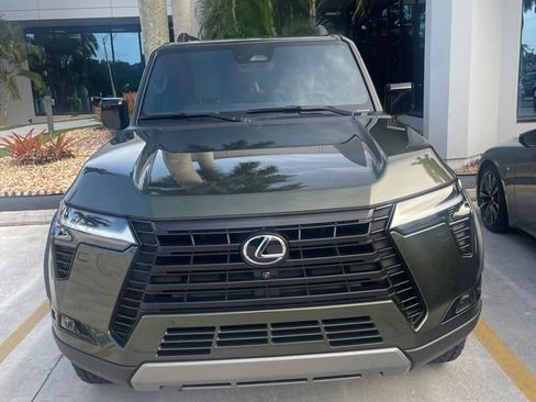 Used 2024 Lexus GX 550 AWD/4WD image 6