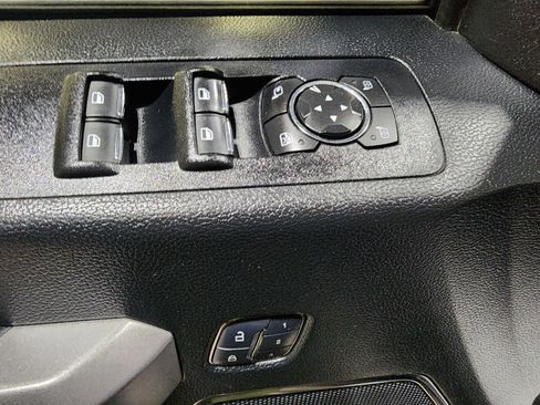 Used 2018 Ford F150 Platinum image 17