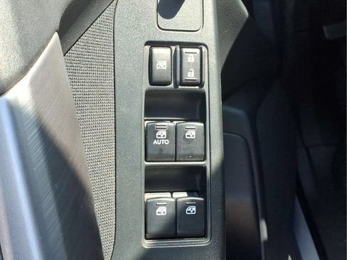 Used 2014 Subaru Forester 2.5i Premium w/ Popular Package #1 AWD/4WD image 17