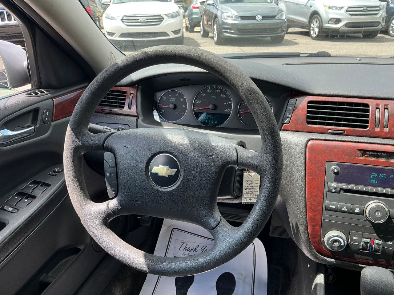 Used 2009 Chevrolet Impala LT FWD image 17