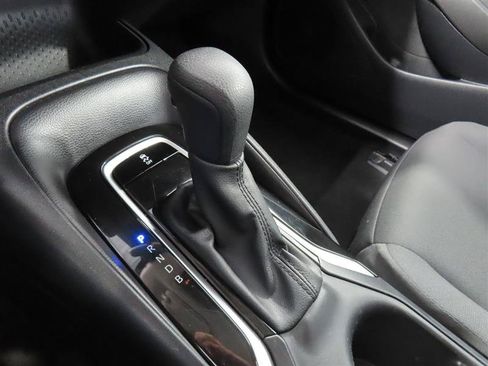 Used 2025 Toyota Corolla LE FWD image 28