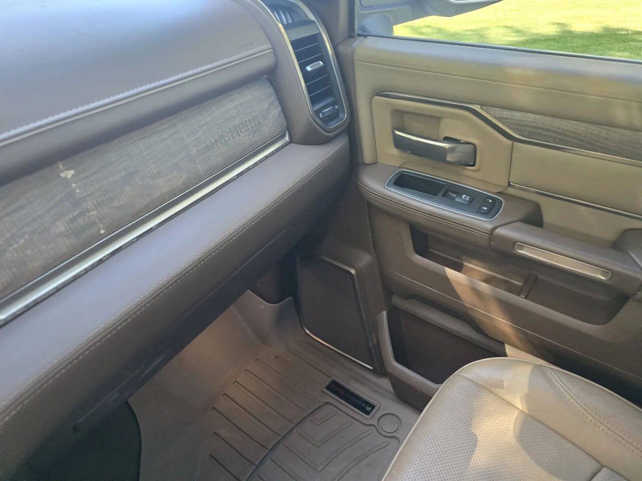 Used 2021 RAM 3500 Limited AWD/4WD image 9