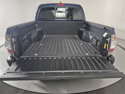 Used 2014 Toyota Tacoma PreRunner image 16