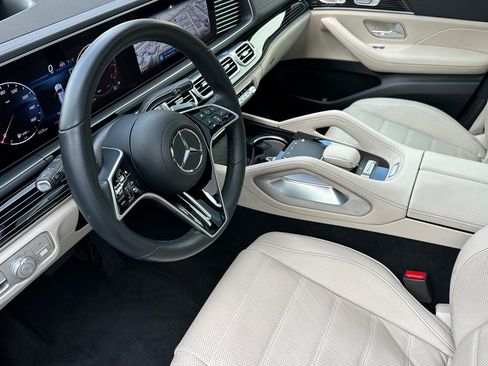 Used 2024 Mercedes-Benz GLE 450 4MATIC image 9