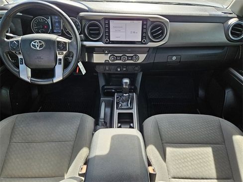 Used 2020 Toyota Tacoma 2WD Double Cab image 8