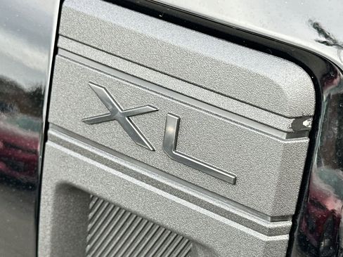 New 2026 Ford Maverick XL image 8