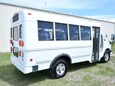 Used 2013 Chevrolet Express 3500 w/ School Bus Package RWD image 10