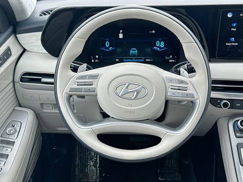 Used 2025 Hyundai Palisade Calligraphy image 13