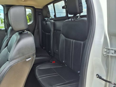 Used 2022 Ford Ranger Lariat RWD image 18