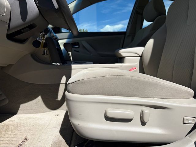 Used 2007 Toyota Camry LE FWD image 14