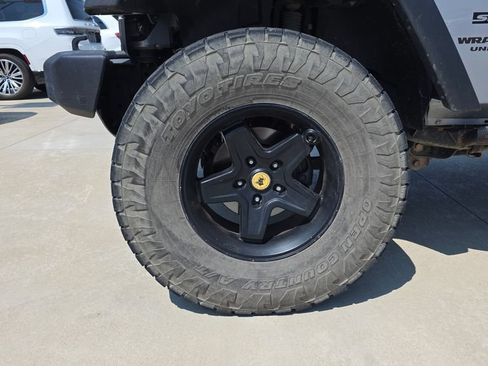 Used 2015 Jeep Wrangler Unlimited Sport w/ Quick Order Package 24S AWD/4WD image 10