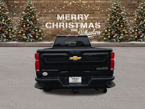 Used 2024 Chevrolet Silverado 3500 High Country w/ High Country Premium Package image 4