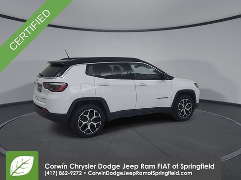 Certified 2025 Jeep Compass Limited AWD/4WD image 14