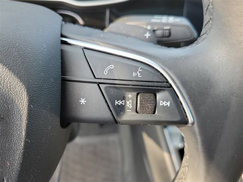 Used 2021 Audi Q3 2.0T Premium w/ Convenience Package image 32