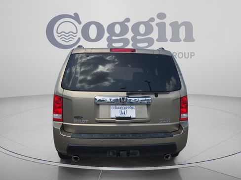 Used 2010 Honda Pilot Touring image 4