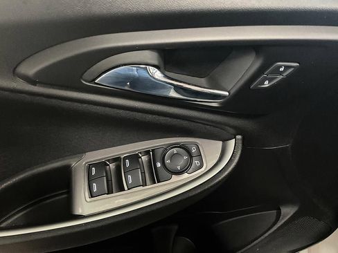 Used 2024 Chevrolet Malibu LS FWD image 30