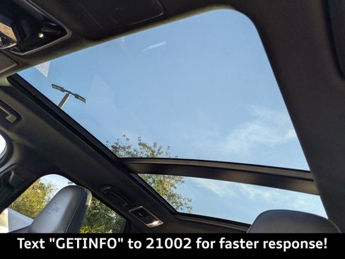 Used 2021 Land Rover Range Rover Sport SVR image 24