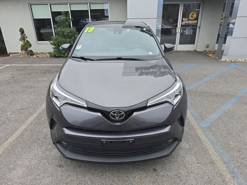 Used 2018 Toyota C-HR XLE image 9