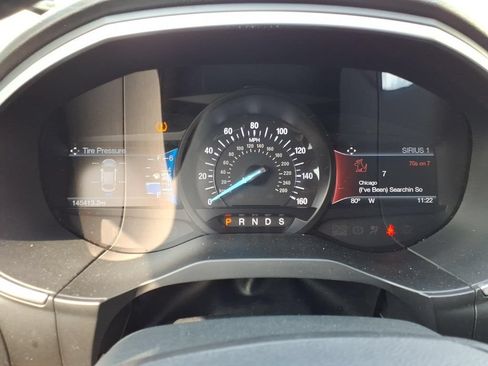 Used 2016 Ford Edge Titanium FWD image 22