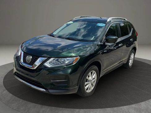 Used 2018 Nissan Rogue SV w/ Sun & Sound Touring Package AWD/4WD image 3