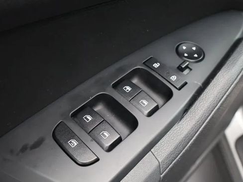 Used 2024 Kia Sportage LX FWD image 21