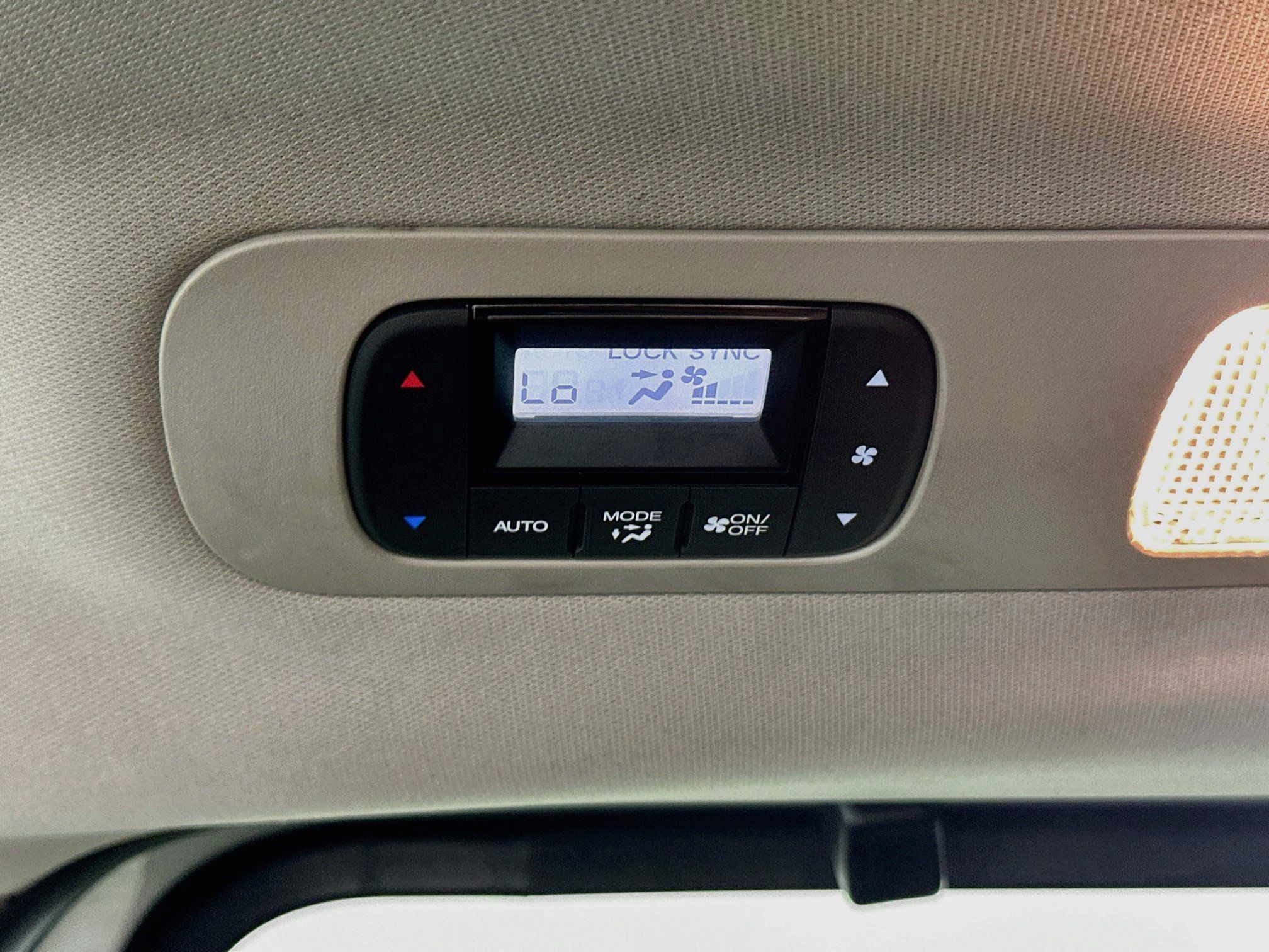 Used 2025 Honda Odyssey Touring image 29