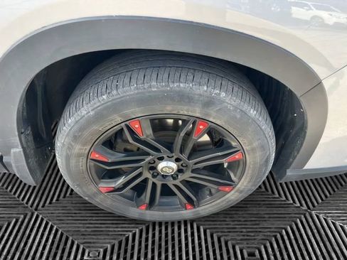 Used 2022 Subaru Forester Limited image 10