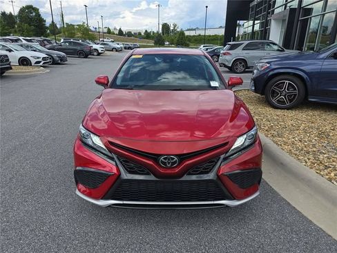 Used 2023 Toyota Camry XSE FWD image 9