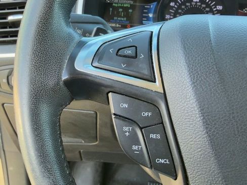 Used 2019 Ford Edge SEL w/ Equipment Group 201A image 9