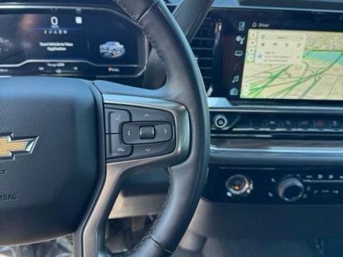 Used 2023 Chevrolet Silverado 1500 LT AWD/4WD image 19