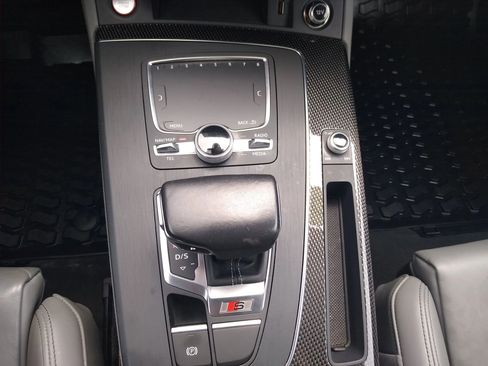 Used 2020 Audi SQ5 Premium Plus image 23