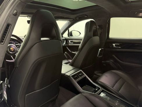 Used 2017 Porsche Panamera Turbo w/ Sport Chrono Package image 18