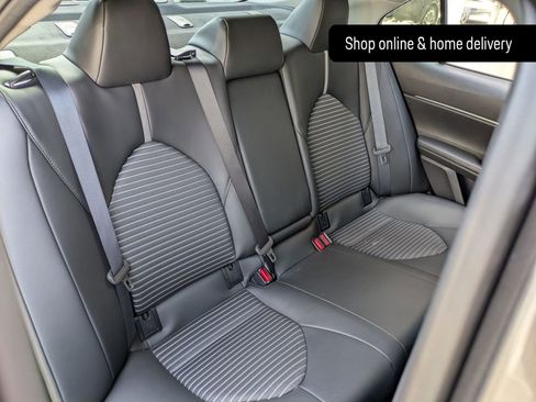 Used 2024 Toyota Camry SE image 27