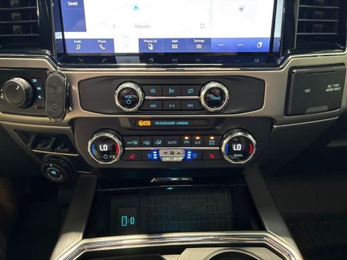 Used 2022 Ford F250 Platinum AWD/4WD image 21