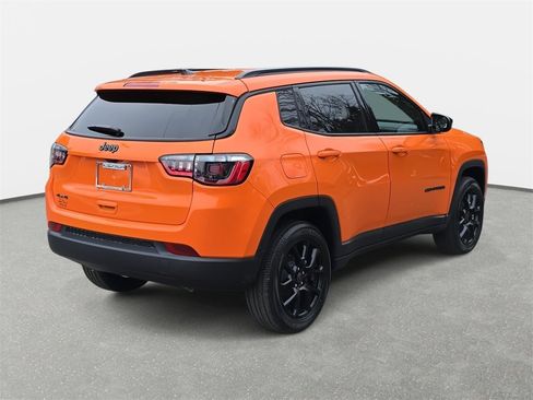 New 2026 Jeep Compass Latitude image 5