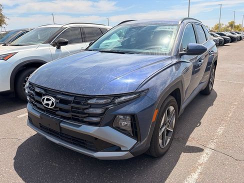 Used 2025 Hyundai Tucson SEL FWD image 2